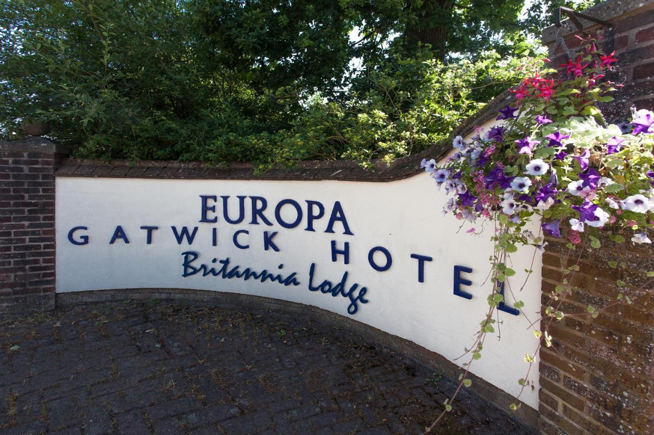 קרואולי Europa Gatwick Hotel & Spa מראה חיצוני תמונה